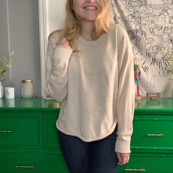 Elizabeth And James Sweater - Picture 5 of 12